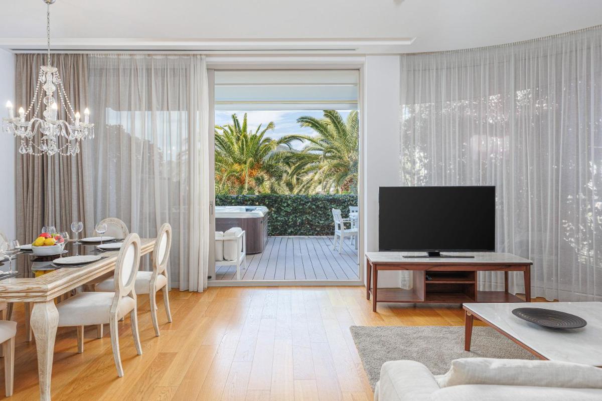 Dukley Hotel & Resort