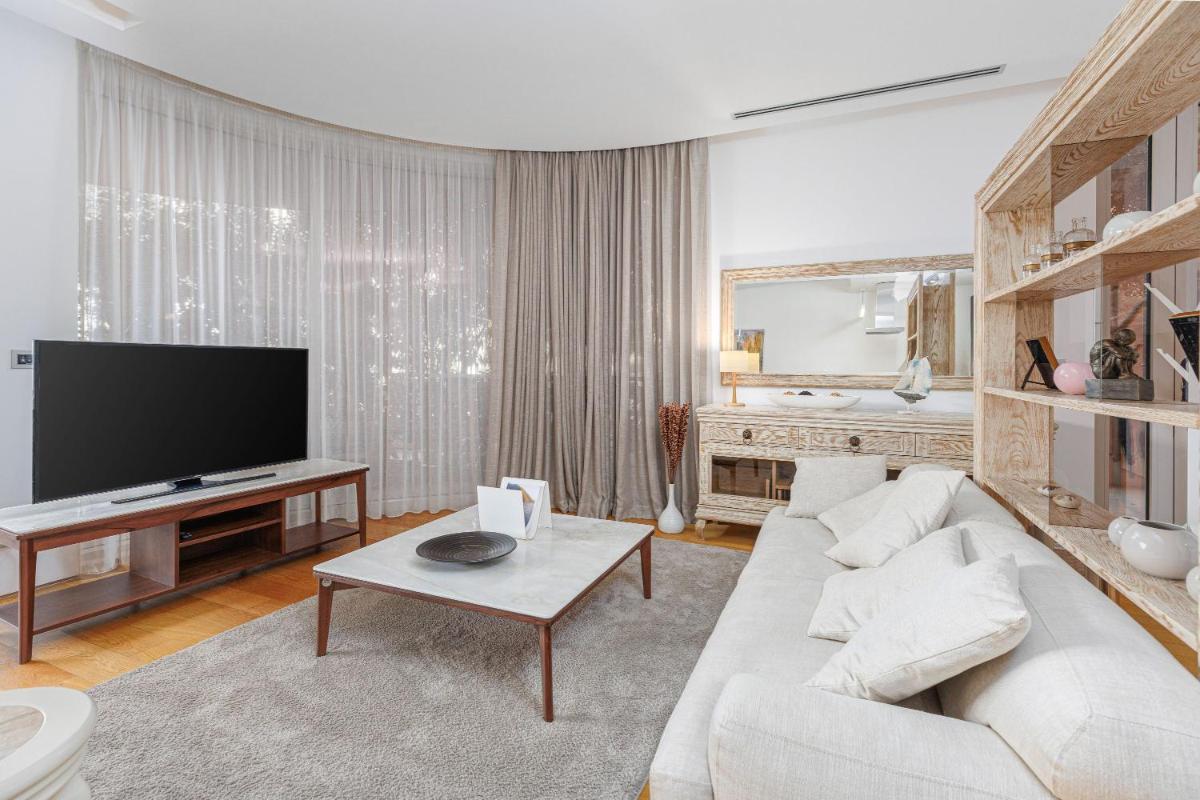 Dukley Hotel & Resort