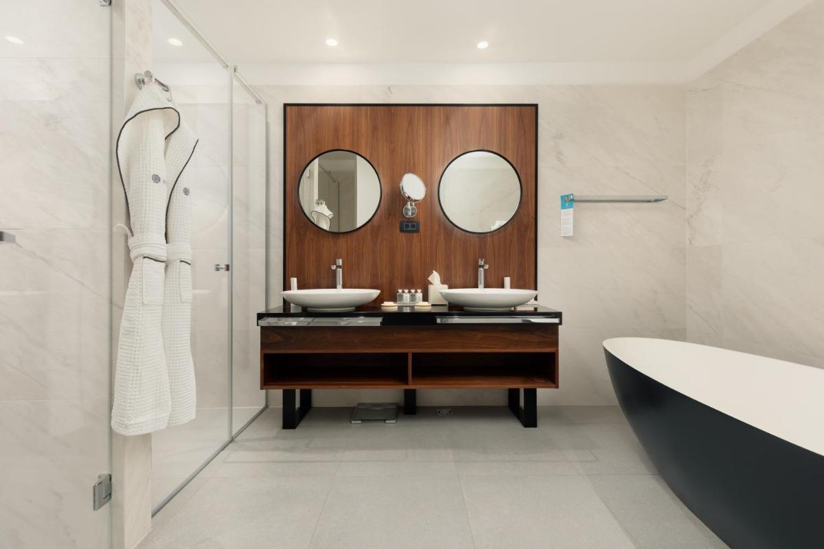 Dukley Hotel & Resort