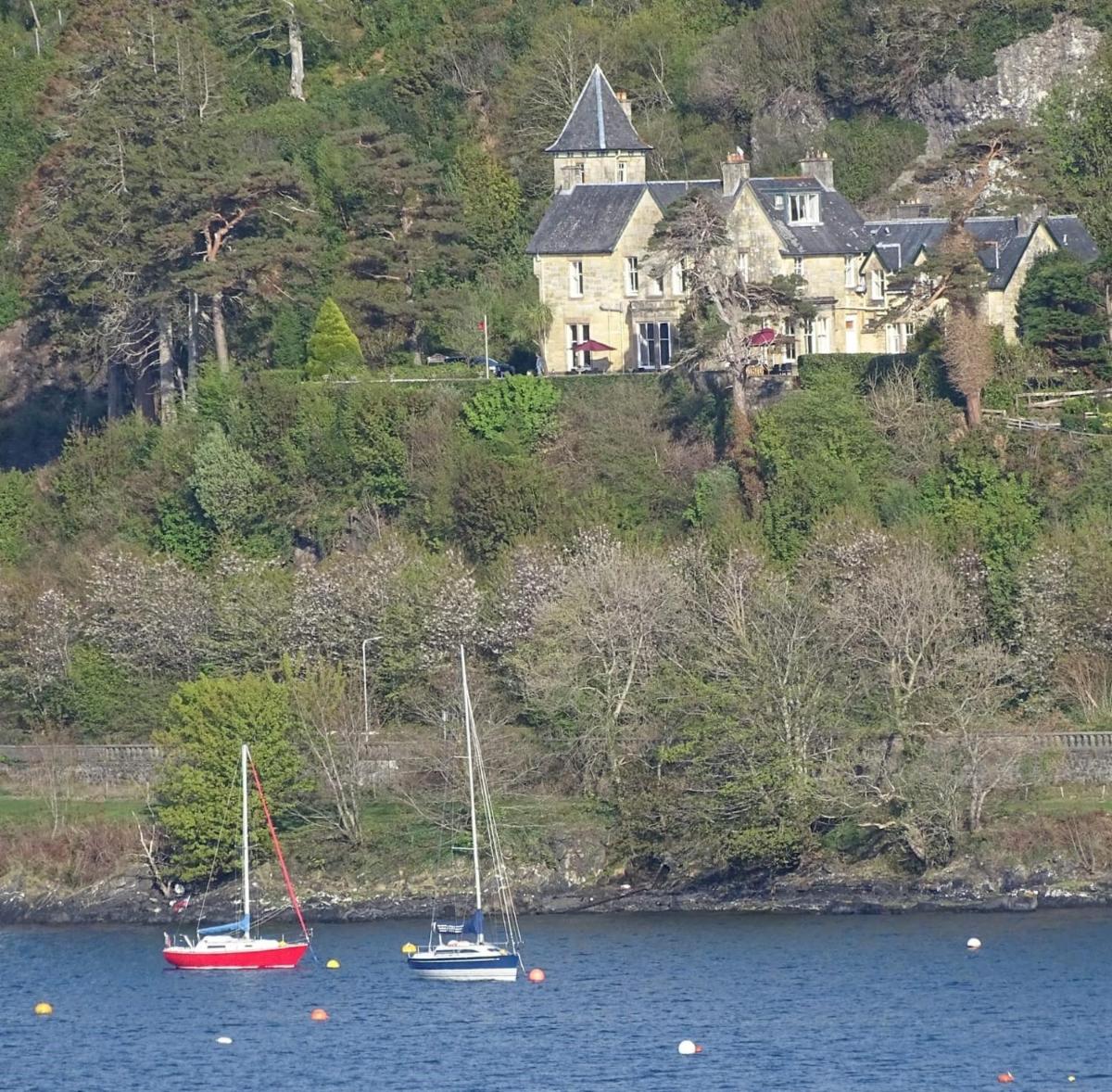 Dungallan Country House