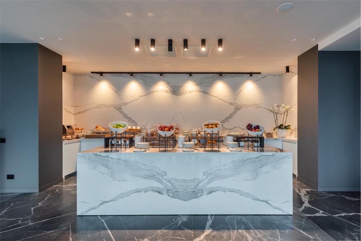 EALA My Lakeside Dream - Adults Only