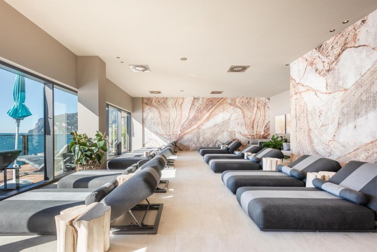 EALA My Lakeside Dream - Adults Only