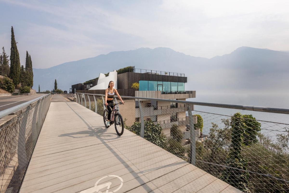 EALA My Lakeside Dream - Adults Only