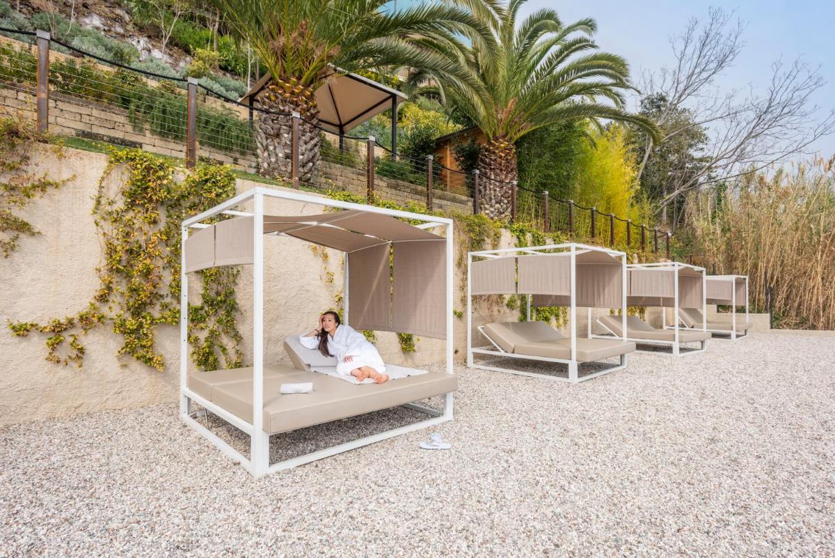 EALA My Lakeside Dream - Adults Only