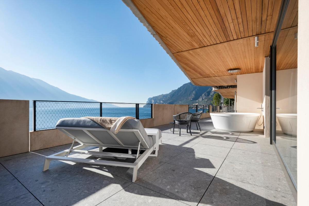 EALA My Lakeside Dream - Adults Only