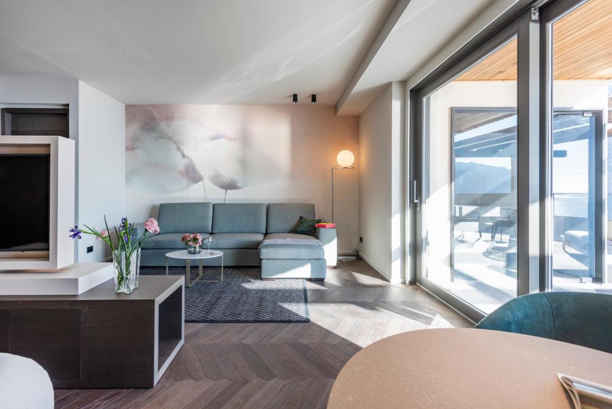 EALA My Lakeside Dream - Adults Only