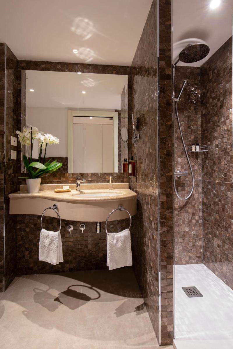 El Faro Hotel & Spa