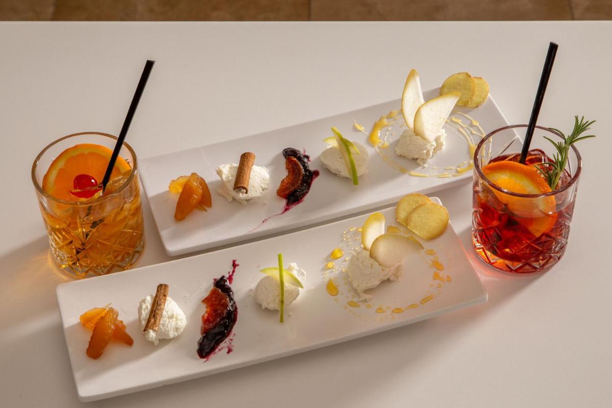 El Faro Hotel & Spa