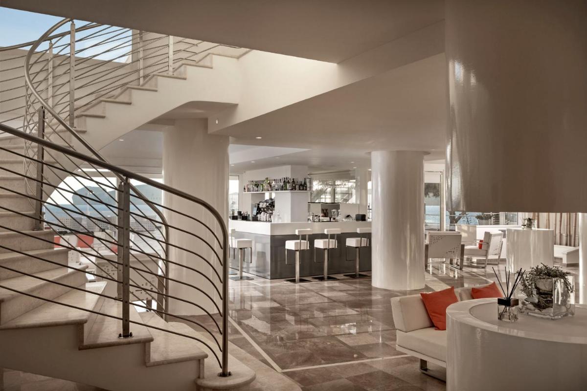 El Faro Hotel & Spa
