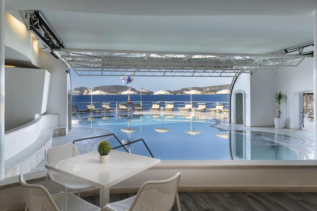 El Faro Hotel & Spa