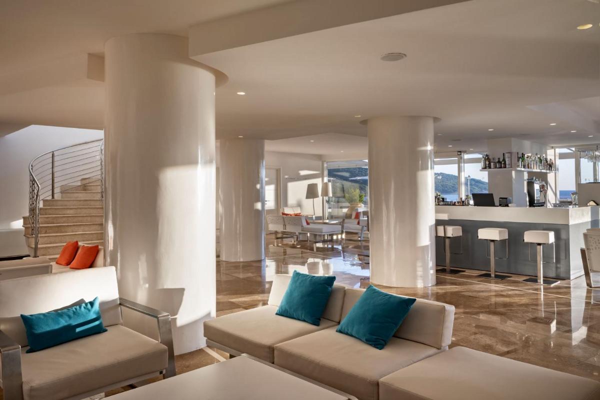 El Faro Hotel & Spa