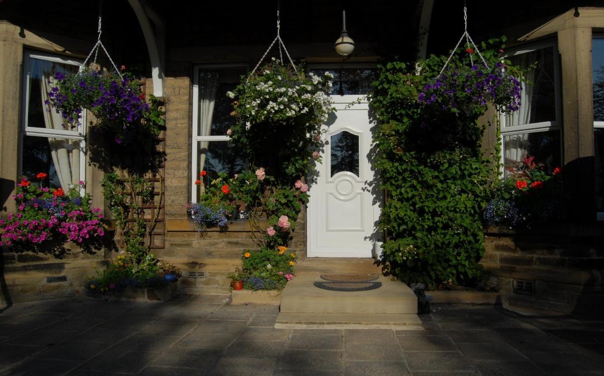Elder Lea House