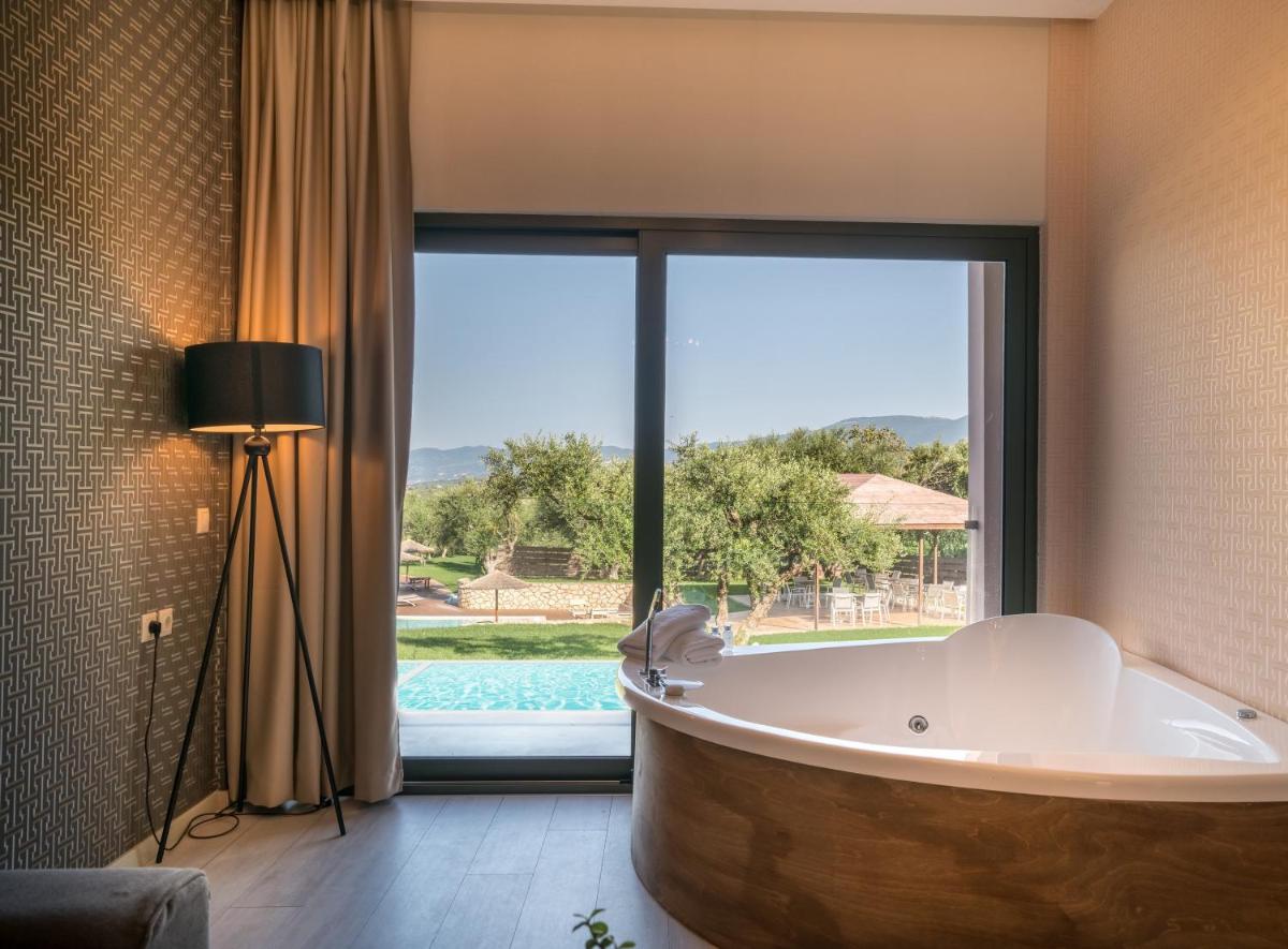 Elegance Luxury Executive Suites - Adults Only