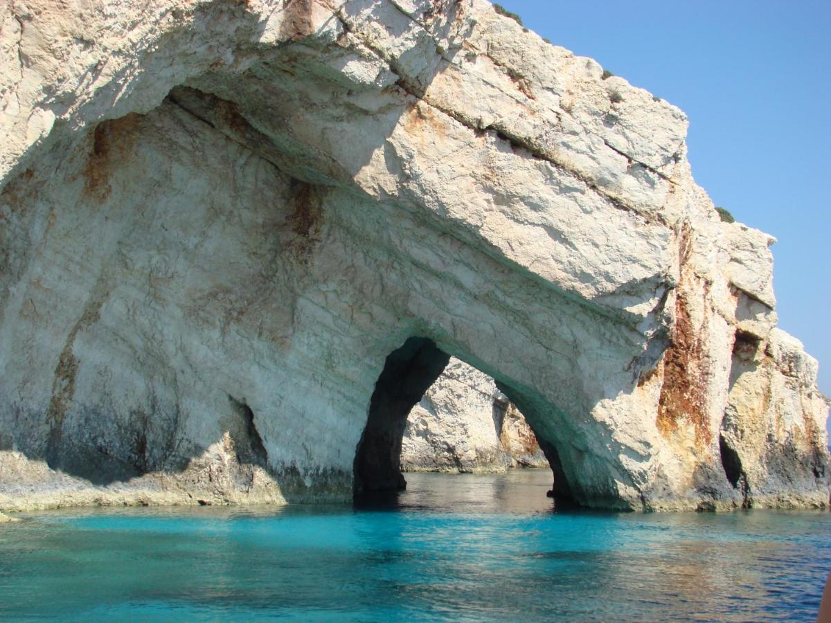 Elegance Luxury Executive Suites - Adults Only