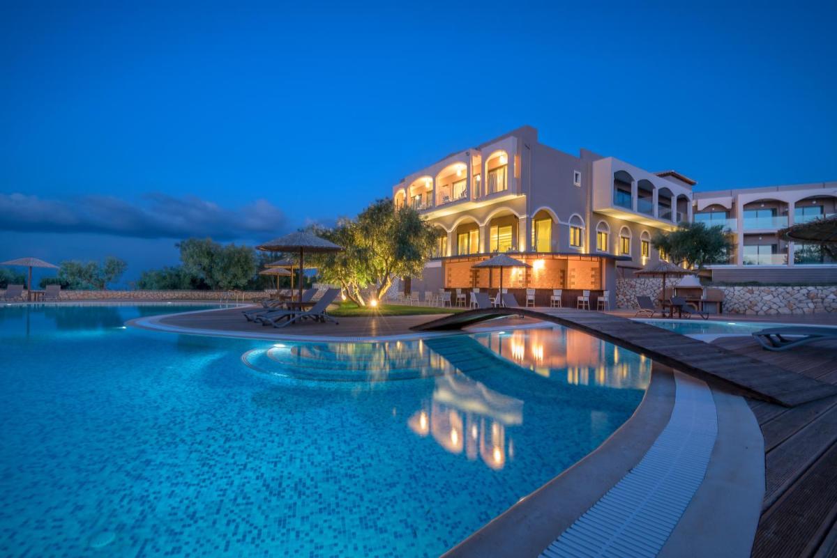 Elegance Luxury Executive Suites - Adults Only
