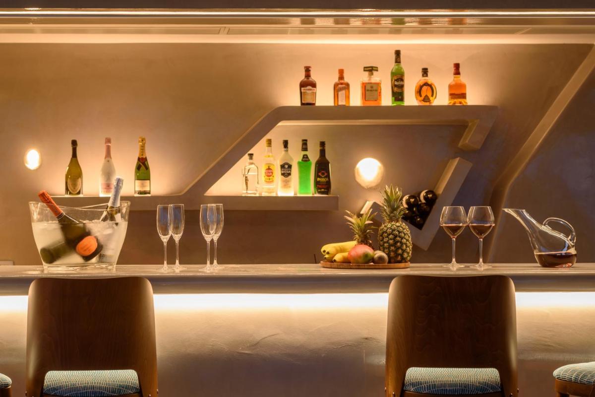 Elements of Caldera Suites