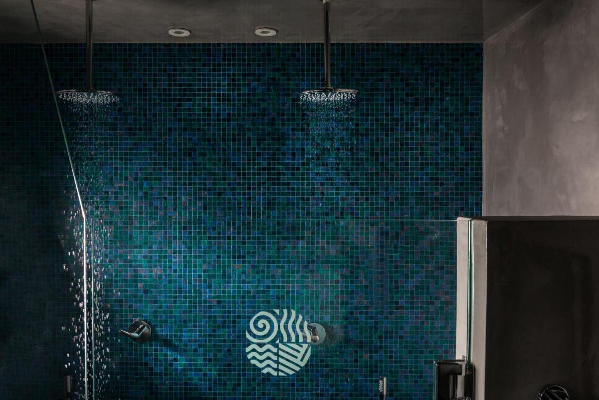 Elements of Caldera Suites