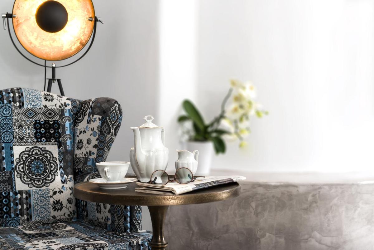 Elements of Caldera Suites