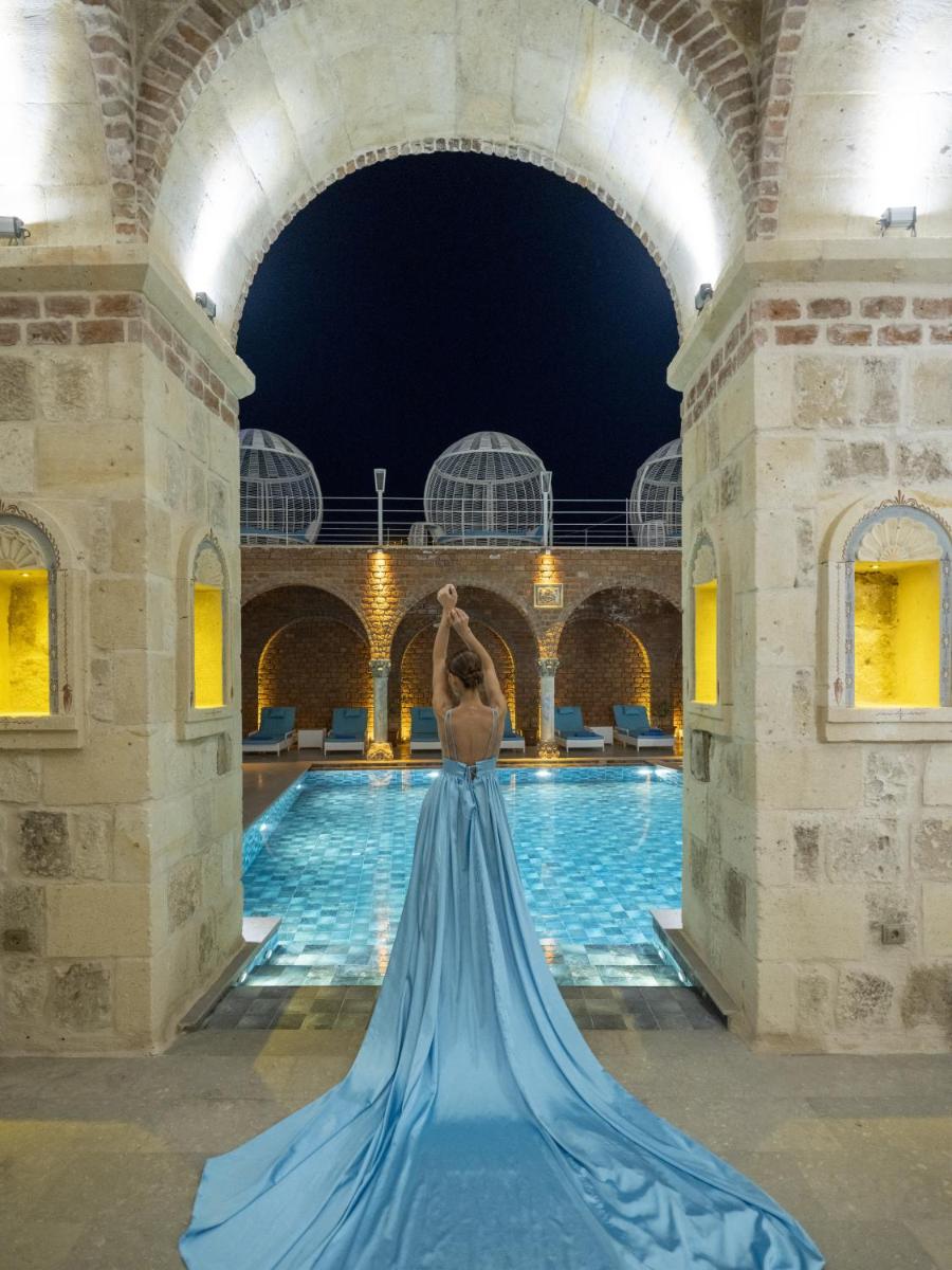 Elika Cave Suites & Spa