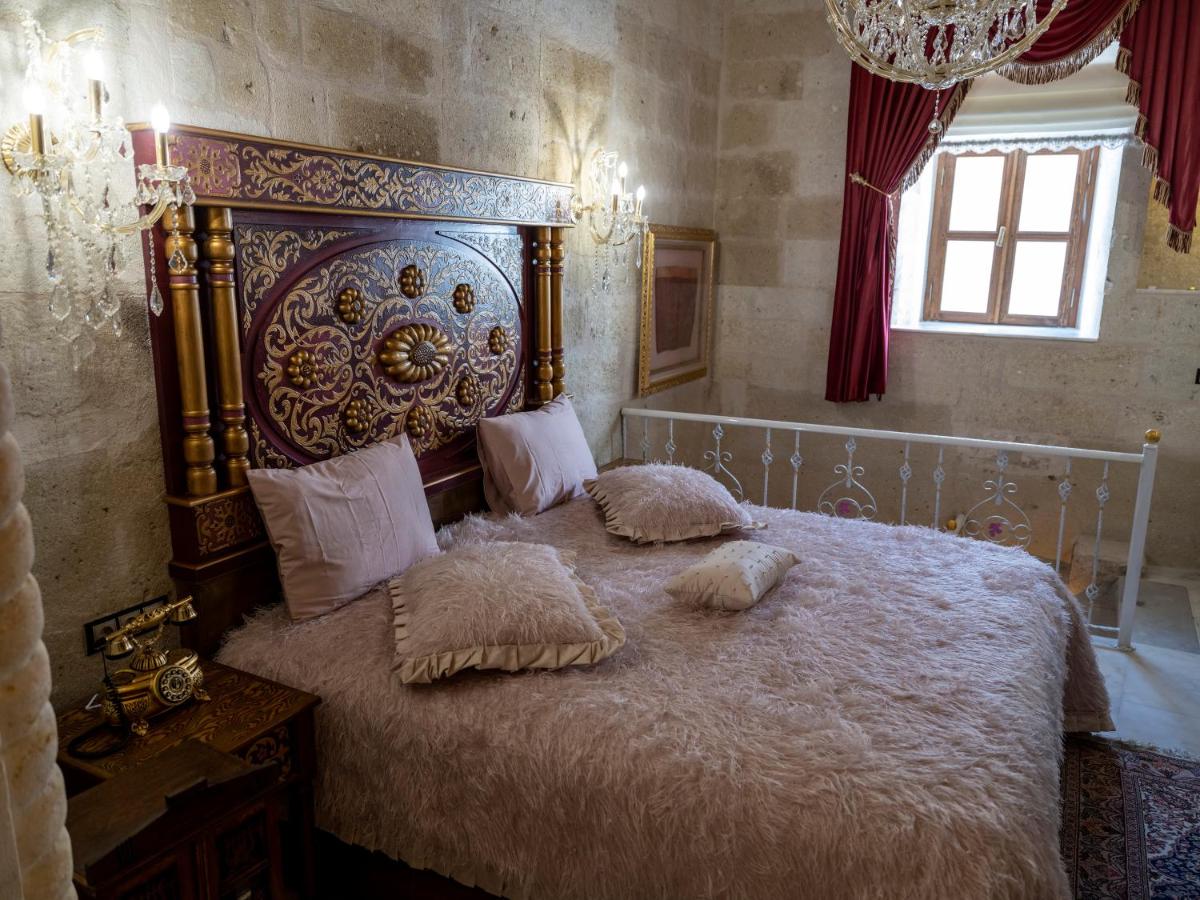 Elika Cave Suites & Spa