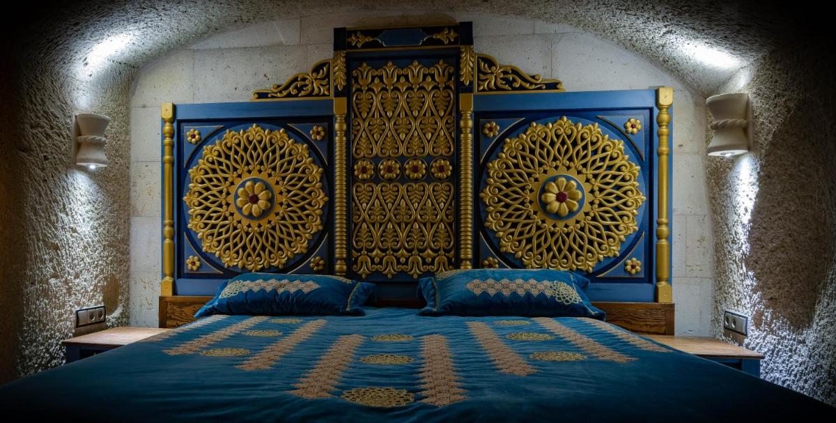 Elika Cave Suites & Spa