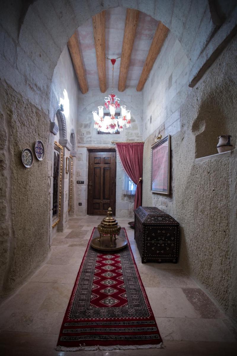 Elika Cave Suites & Spa