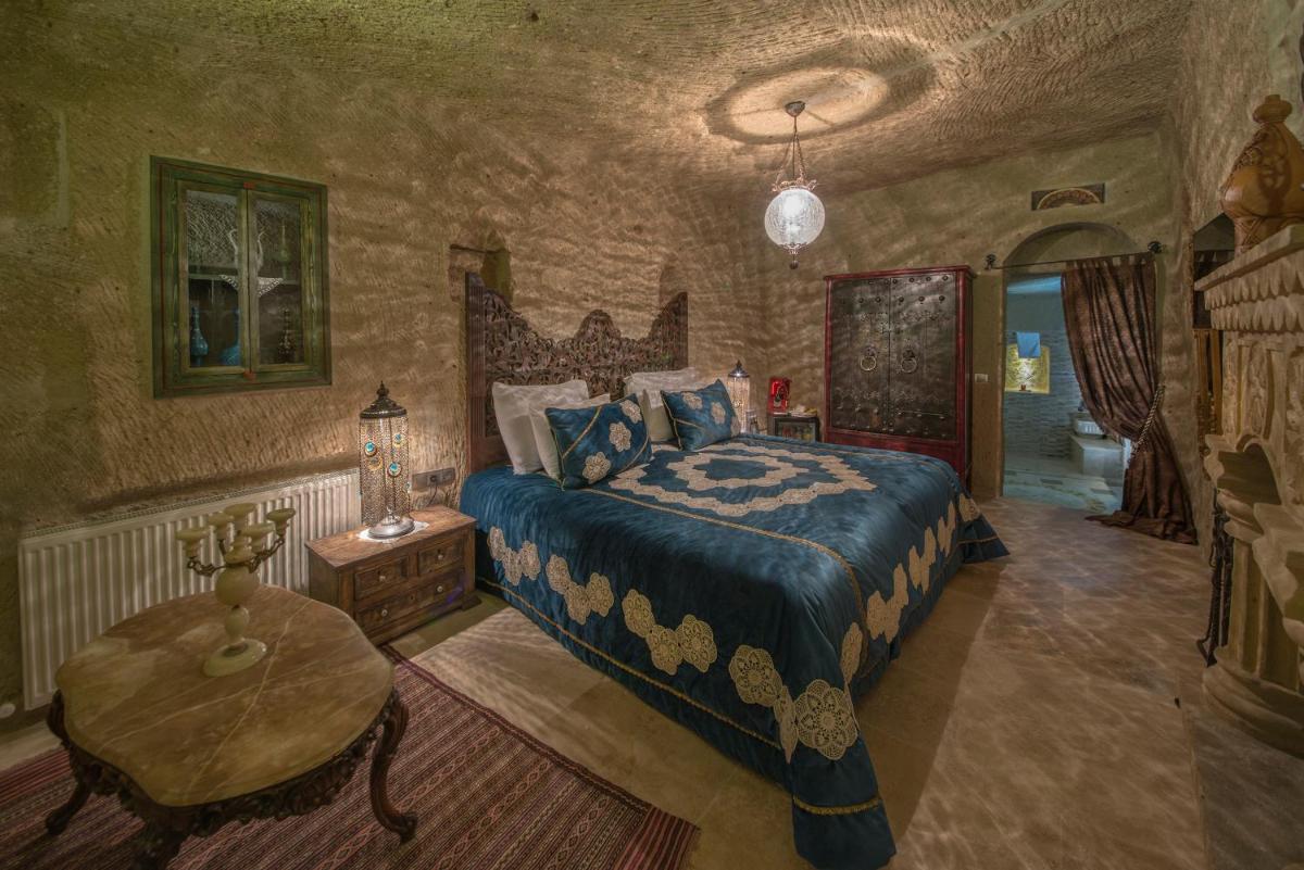 Elika Cave Suites & Spa