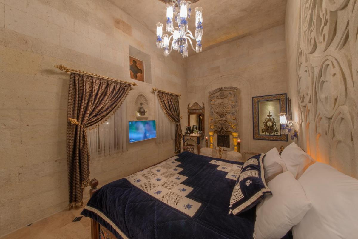 Elika Cave Suites & Spa