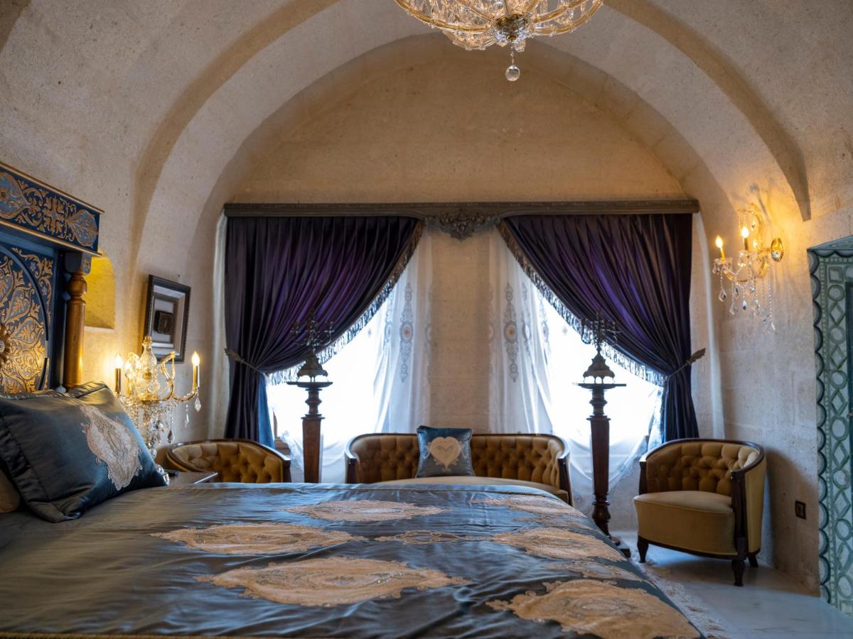 Elika Cave Suites & Spa