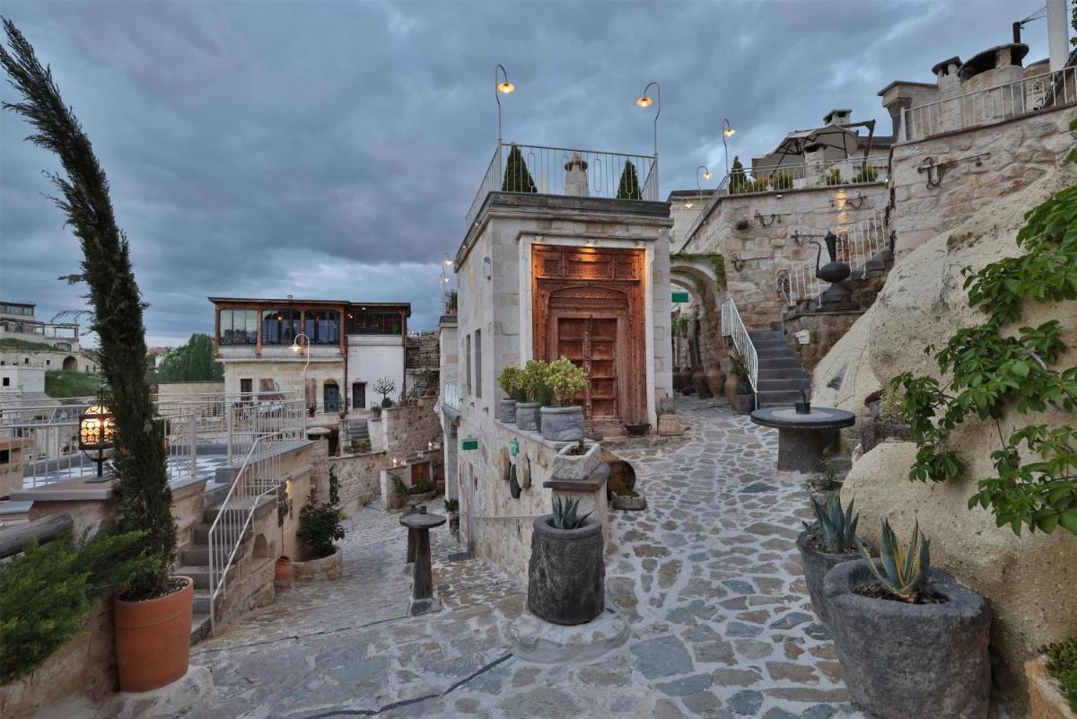 Elika Cave Suites Cappadocia, Curio Collection by Hilton