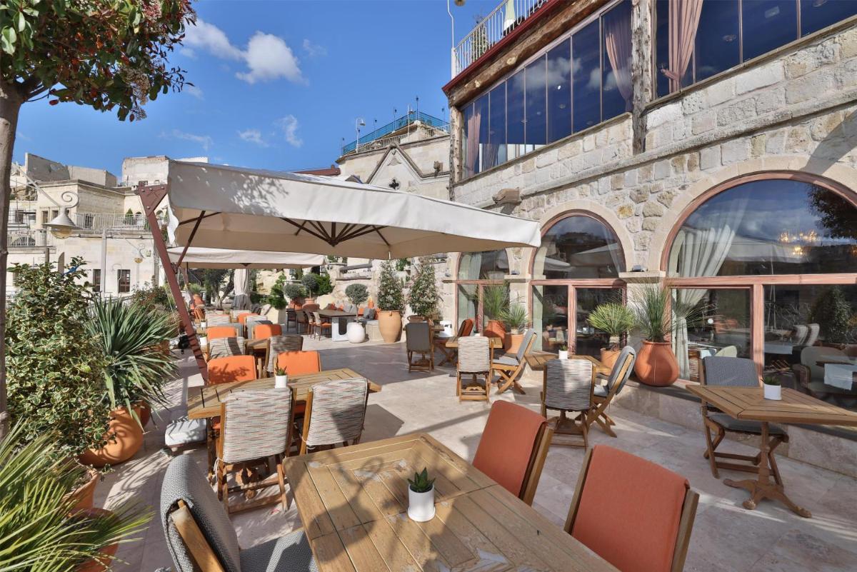 Elika Cave Suites Cappadocia, Curio Collection by Hilton