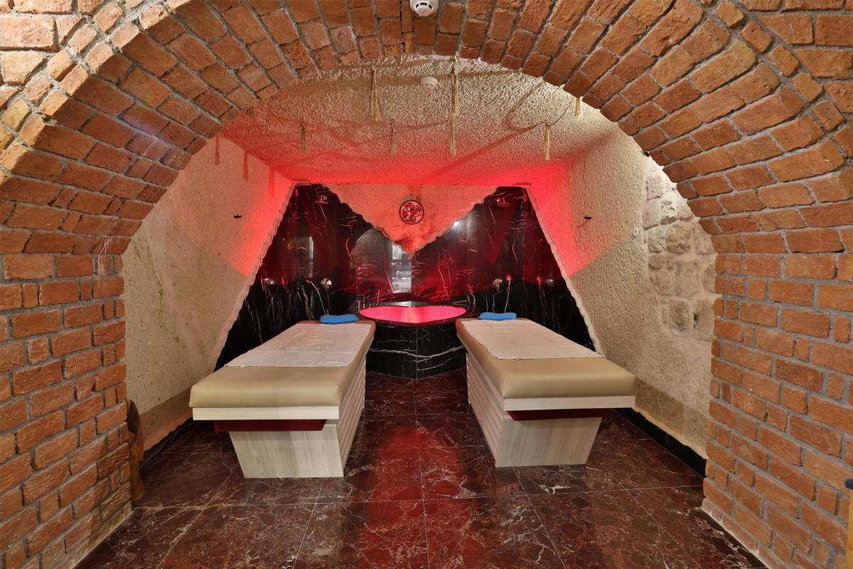 Elika Cave Suites Cappadocia, Curio Collection by Hilton
