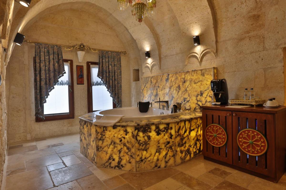 Elika Cave Suites Cappadocia, Curio Collection by Hilton