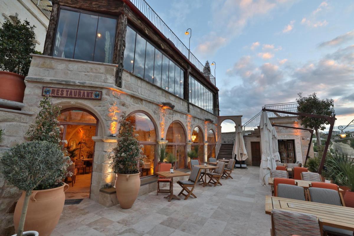 Elika Cave Suites Cappadocia, Curio Collection by Hilton