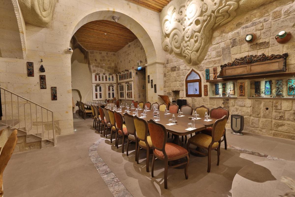Elika Cave Suites Cappadocia, Curio Collection by Hilton