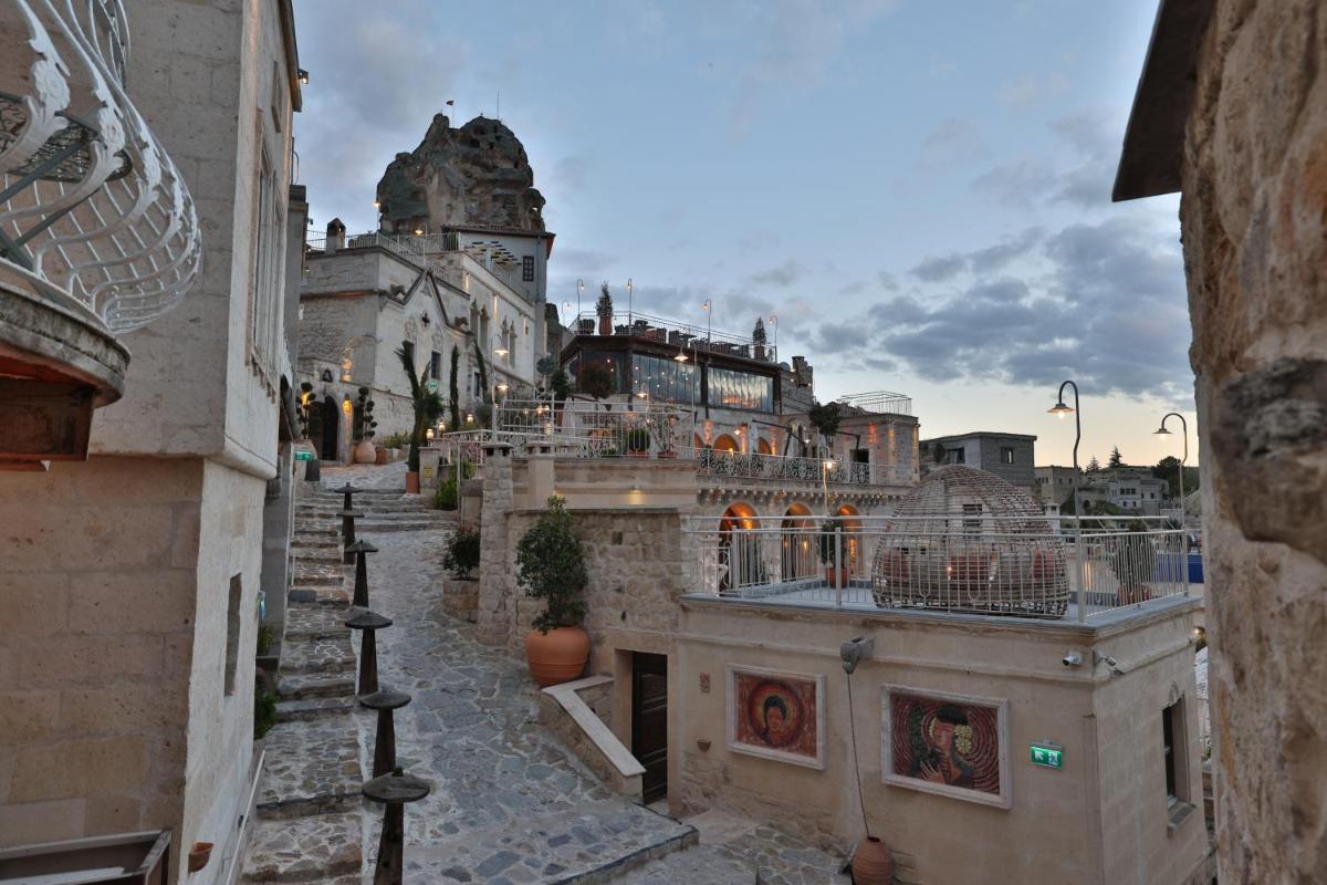 Elika Cave Suites Cappadocia, Curio Collection by Hilton