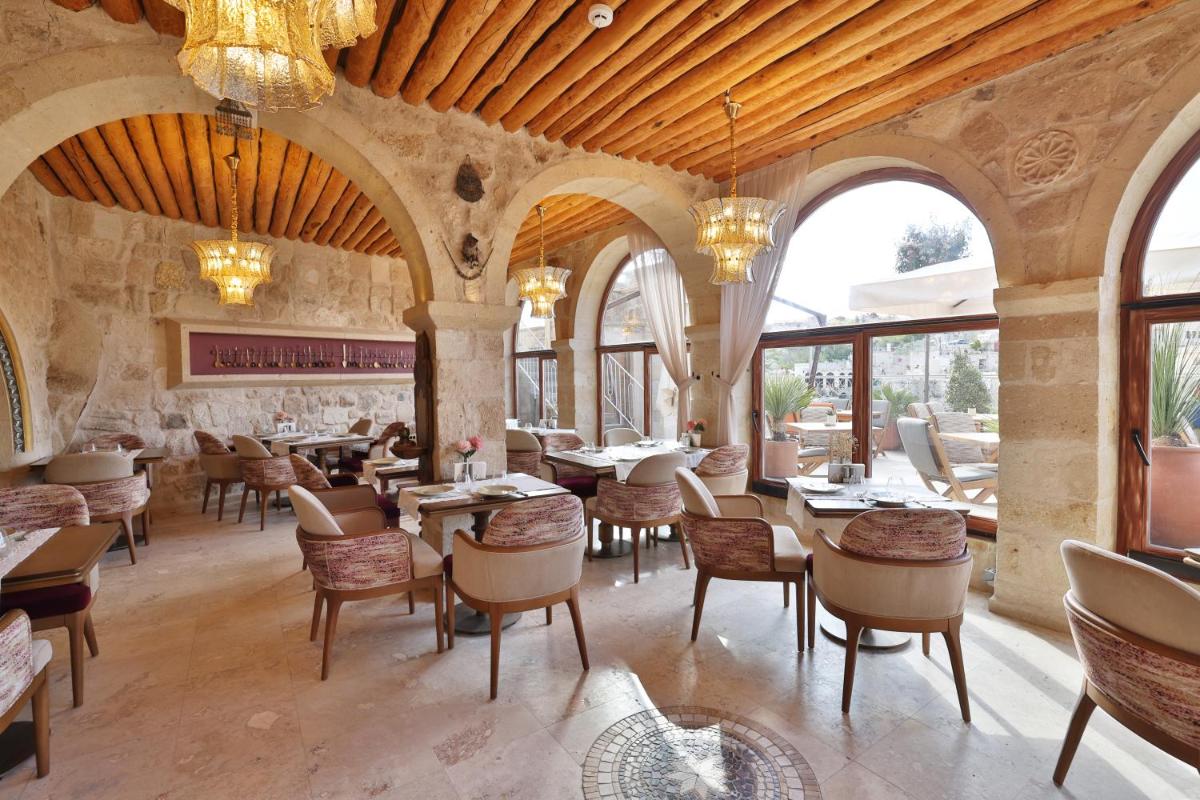 Elika Cave Suites Cappadocia, Curio Collection by Hilton