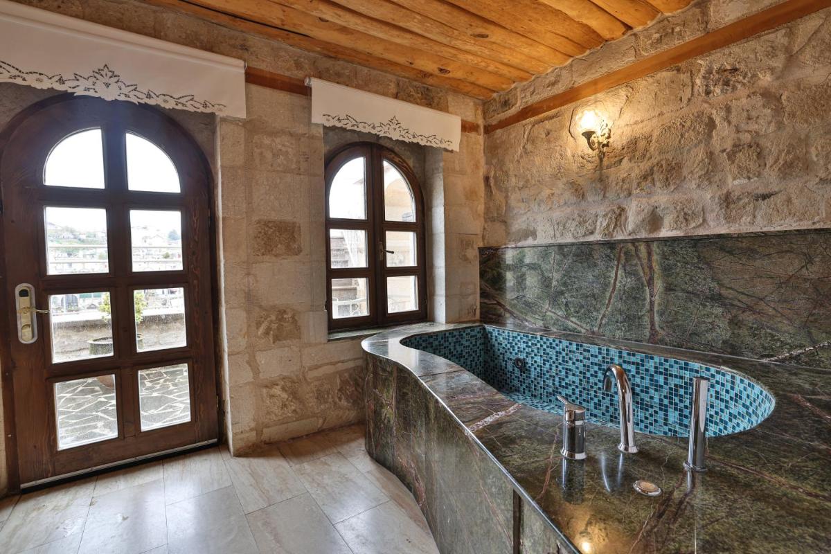 Elika Cave Suites Cappadocia, Curio Collection by Hilton