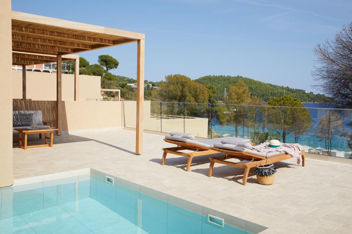 ELIVI Skiathos