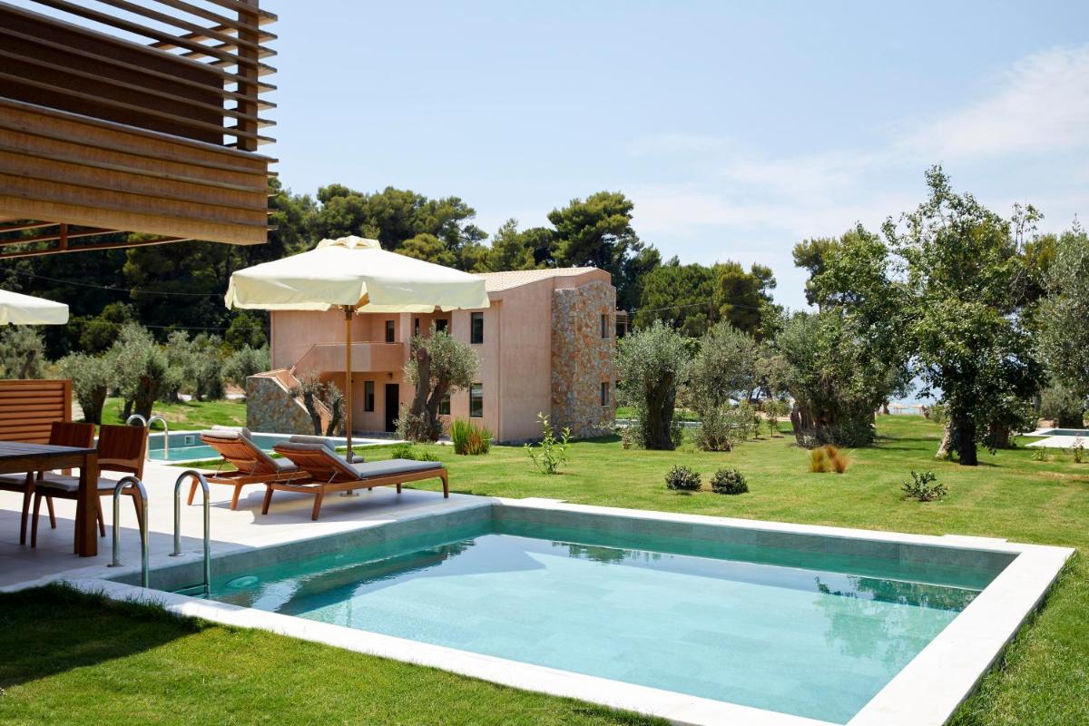 ELIVI Skiathos
