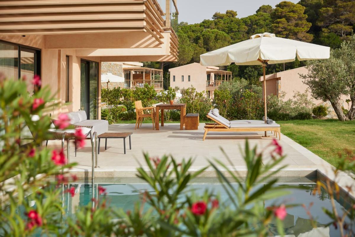 ELIVI Skiathos