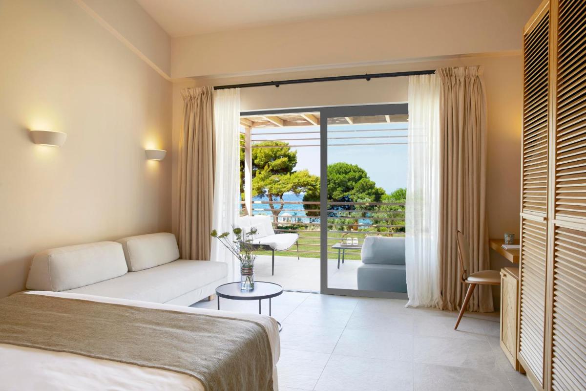 ELIVI Skiathos