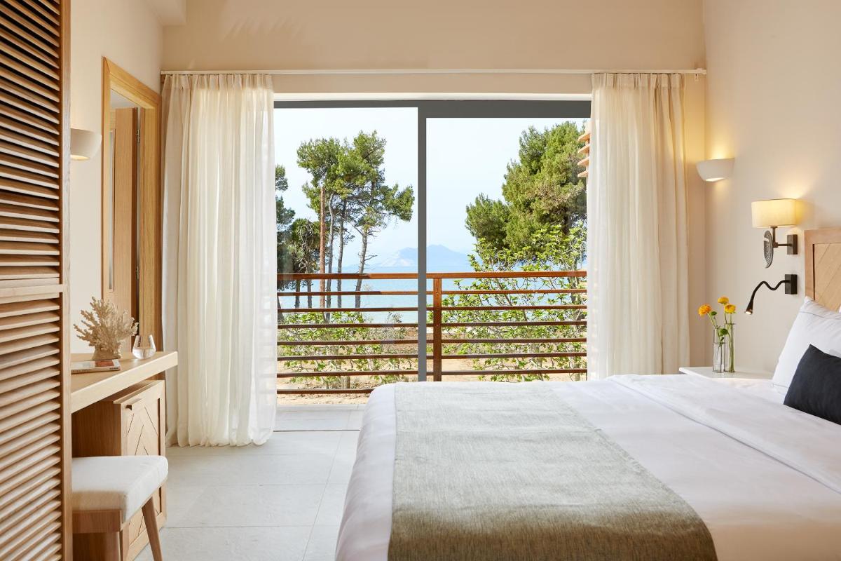 ELIVI Skiathos