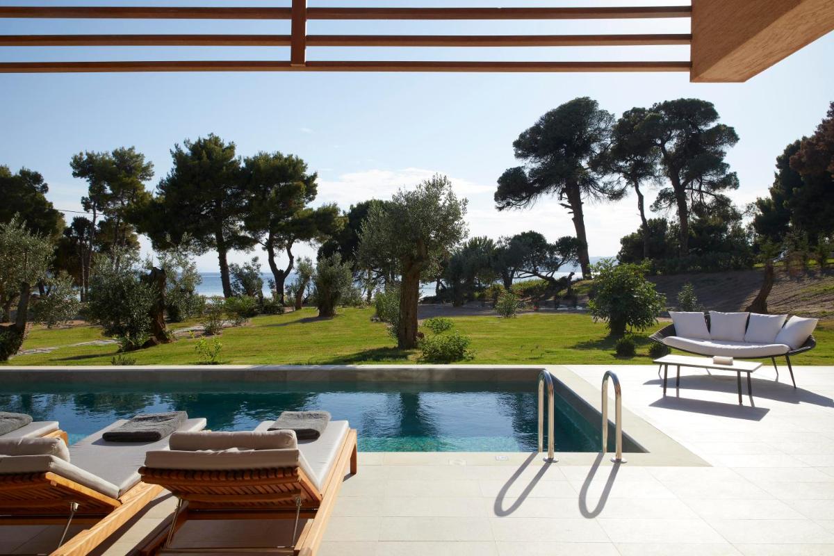 ELIVI Skiathos