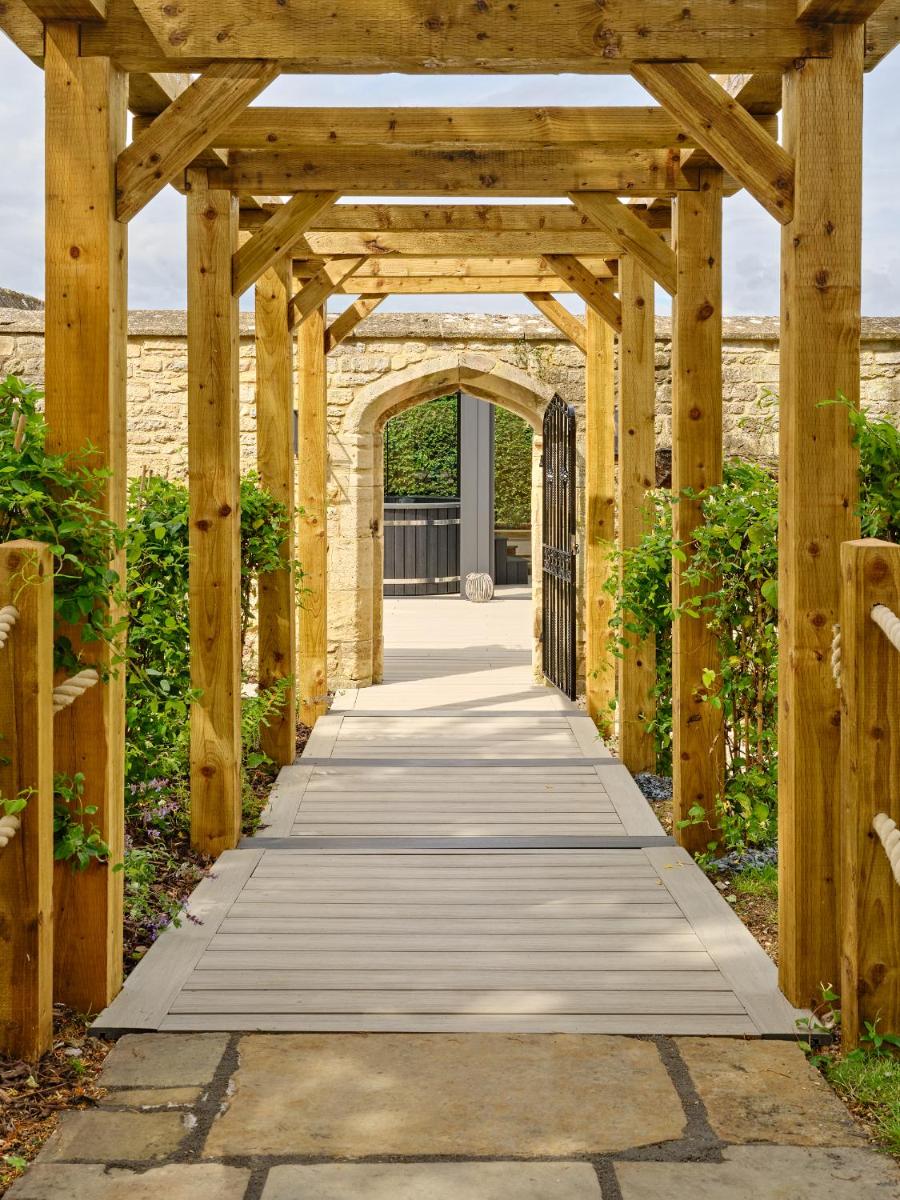 Ellenborough Park