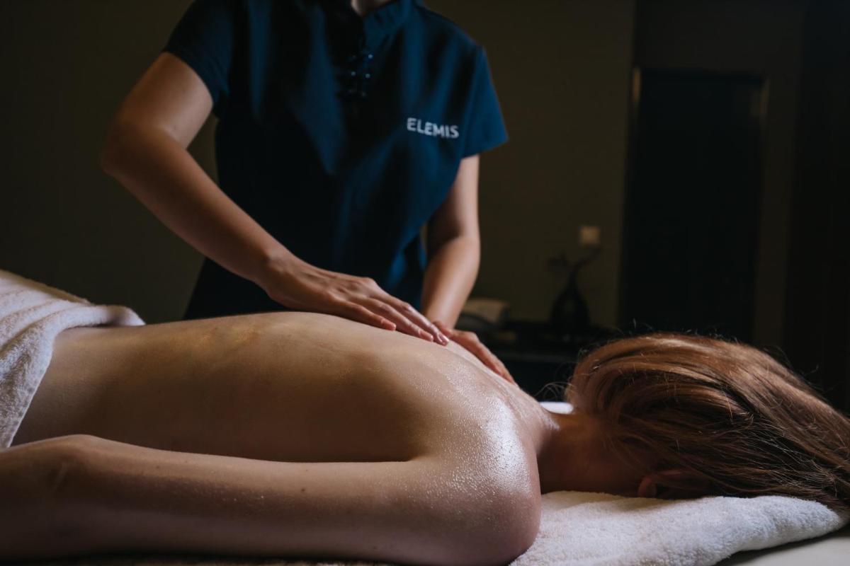 Emelisse Nature Resort