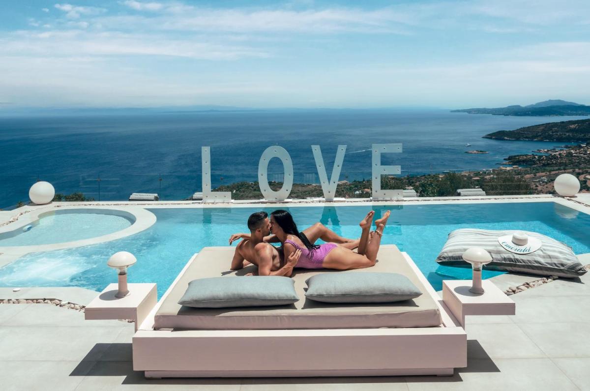 Emerald Villas & Suites - The Finest Hotels Of The World