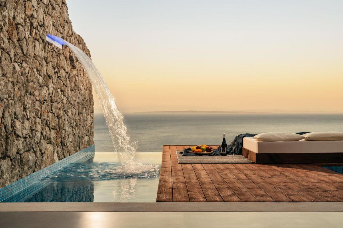 Emerald Villas & Suites - The Finest Hotels Of The World