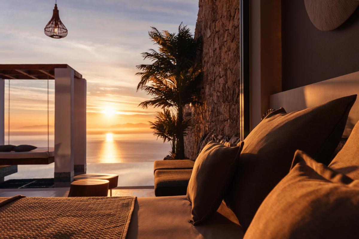 Emerald Villas & Suites - The Finest Hotels Of The World