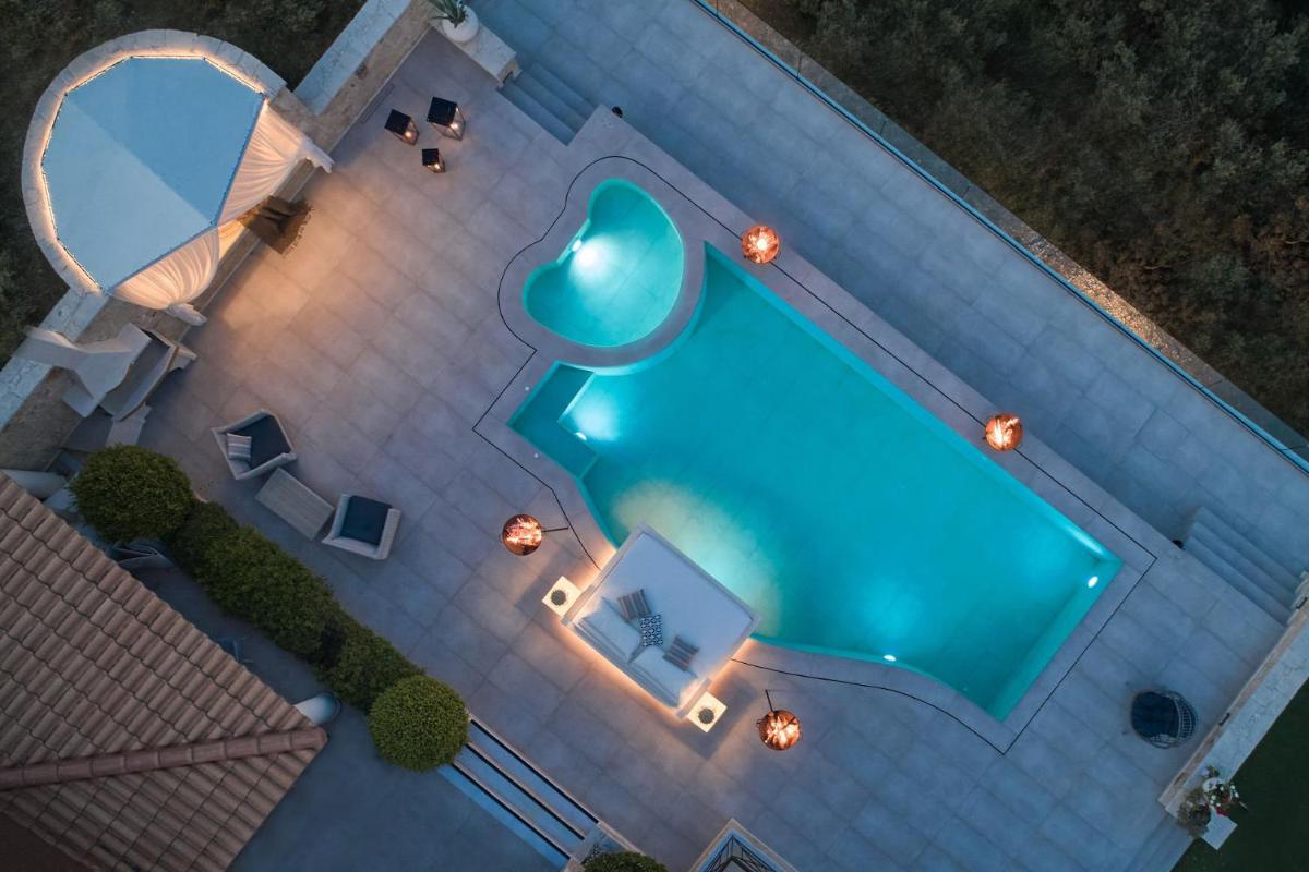 Emerald Villas & Suites - The Finest Hotels Of The World